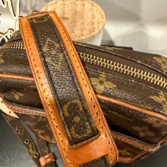 LV012, Louis Vuitton, Danube Monogram, Crossbody - Picture 2 of 5